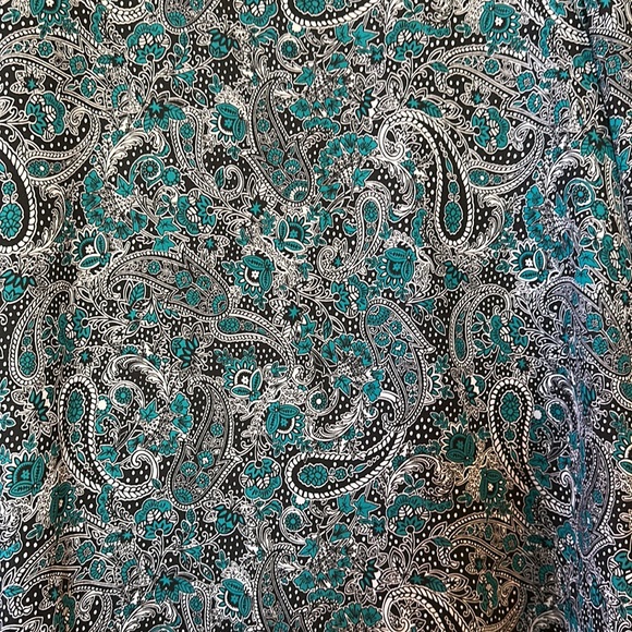18/20W chic top with an extra long paisley meets southwest vibe Cato plus size - Picture 6 of 7
